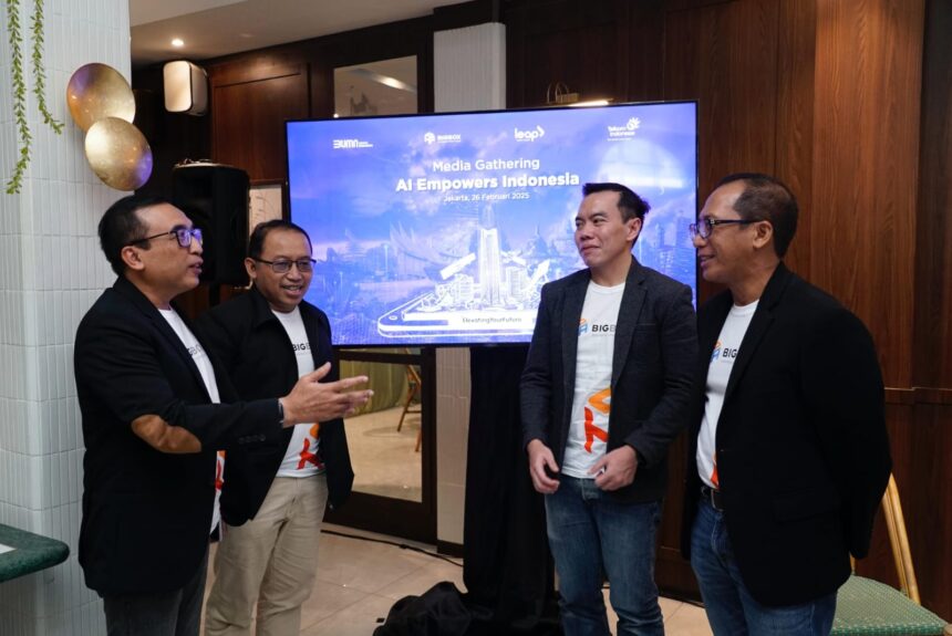 (Dari kiri ke kanan) VP Corporate Communication Telkom Andri Herawan Sasoko, CEO BigBox AI Agus Laksono, Direktur Digital Business Telkom Muhamad Fajrin Rasyid, dan EVP Digital Business & Technology Telkom Komang Budi Aryasa. Foto: Telkom Indonesia