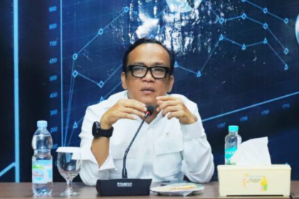 Wakil Menteri Ketenagakerjaan (Wamenaker), Immanuel Ebenezer Gerungan berbicara percaloan tenaga kerja di Indonesia.