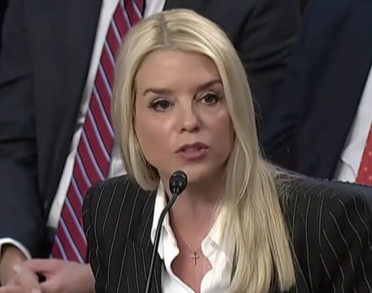 Senat Amerika Serikat mengukuhkan Pam Bondi sebagai Jaksa Agung dengan perolehan suara 54-46, pada Selasa (4/2/2025) malam. Foto: insta@judiciarydems