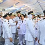 Suasana meriah dan ramai saat pelantikan 961 kepala daerah oleh Presiden Prabowo Subianto, di Kompleks Istana Kepresiden Jakarta, pada Kamis (20/02/2025). Foto: BPMI Setpres