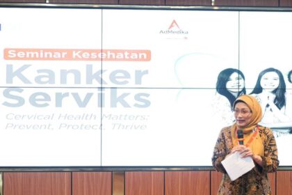 CEO AdMedika Dian Prambini pada acara Seminar Kesehatan Kanker Serviks "Cervical Health Matters: Prevent, Protect, Thrive" di ACE Room AdMedika, Telkom STO Gambir, Jakarta pada Kamis (13/2/2025). Foto: Dok Telkom Indonesia