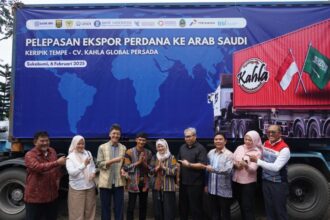 CV. Kahla Global Persada, IKM pangan asal Sukabumi telah memanfaatkan program Kemenperin dan berhasil melakukan ekspor keripik tempe ke Arab Saudi. Foto: Kemenperin