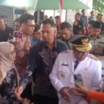 Gubernur dan wakil gubernur, Pramono-Rano saat mendatangi gedung DPRD DKI.(Foto Sofian/ipol.id)