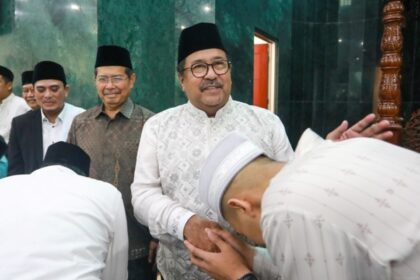 Wakil Gubernur DKI Jakarta Rano Karno di Masjid Fatahillah, Balai Kota DKI Jakarta. Foto: Ist