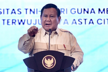 Presiden Prabowo Subianto insruksikan semua pihak berkoordinasi tangani banjir Jabodetabek. Foto: BPMI Setpres/Cahyo