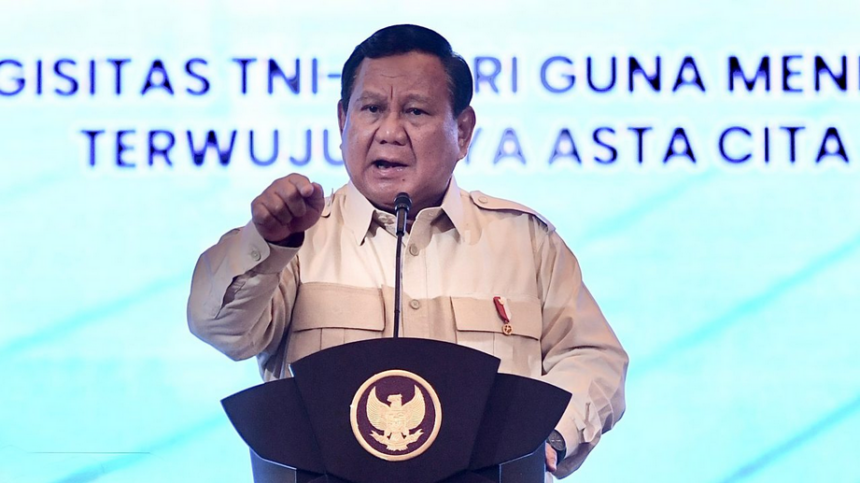 Presiden Prabowo Subianto insruksikan semua pihak berkoordinasi tangani banjir Jabodetabek. Foto: BPMI Setpres/Cahyo