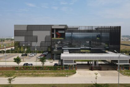 Gedung Data Center NeutraDC. Foto: Telkom Indonesia