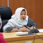 Anggota Komisi DPRD DKI Jakarta, Neneng Hasanah saat rapat Komisi. Foto: dok pribadi