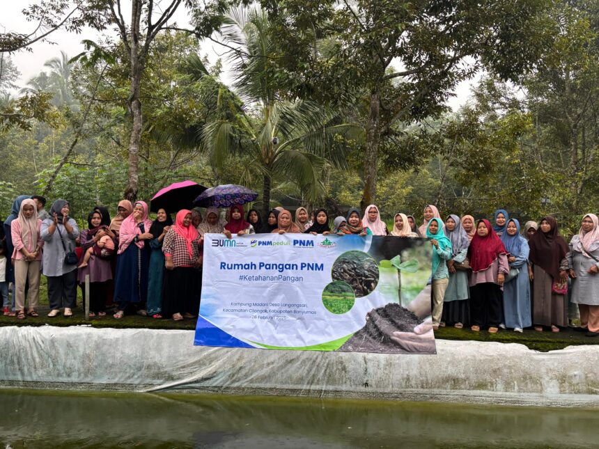 Rumah Pangan PNM diluncurkan di Kampung Madani PNM, Desa Langgongsari, Kecamatan Cilongok, Kabupaten Banyumas, Rabu (26/2/2025). Foto: PNM