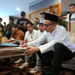 Pemprov Sulsel menggelar rapat pembahasan mengenai implementasi Tarif Angkutan Sewa Khusus (ASK) berdasarkan SK Gubernur Sulawesi Selatan Nomor 2559/XII/2022 Tahun 2022.