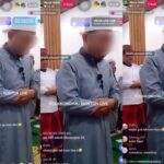 Imam salat tarawih melakukan siaran langsung di TikTok viral di media sosial. Foto: Tangkap layar X @dokiboet