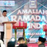 Sekretaris Daerah (Sekda) Provinsi Sulawesi Selatan, Jufri Rahman, membuka kegiatan Amaliah dan Bazar Ramadan Apindo yang digelar di pelataran parkir PT. Telkom, Jalan AP Pettarani, Makassar, Sabtu, 8 Maret 2025.