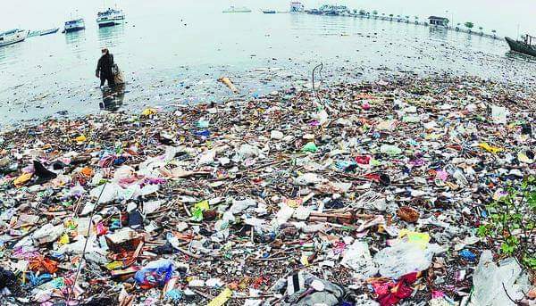 Tumpukan sampah yang menjadi perhatian presiden Prabowo.(Foto dok Walhi)