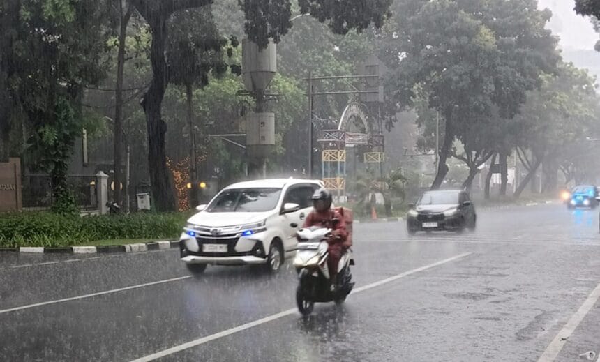 Ilustrasi hujan yang turun di Jakarta.(Foto istimewa)