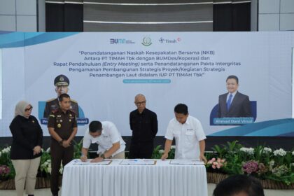 Penandatanganan MoU antara PT Timah dengan Pokmas yang disaksikan oleh Jaksa Agung Muda (JAM) Intelijen, Reda Manthovani di Bangka Belitung, Kamis (20/3/2025). Foto: Puspenkum Kejaksaan Agung