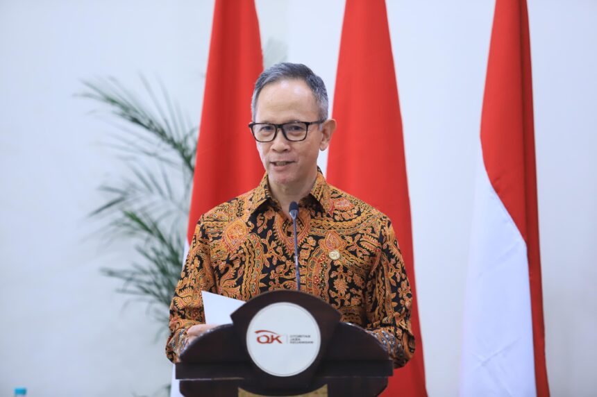 Ketua Dewan Komisioner Otoritas Jasa Keuangan, Mahendra Siregar, menyatakan bahwa hasil tinjauan berkala Moody’s Investors Service (Moody’s) yang menegaskan kesesuaian Sovereign Credit Rating (SCR) Republik Indonesia pada level Baa2 dengan outlook stabil mencerminkan keyakinan global terhadap ketahanan ekonomi Indonesia.