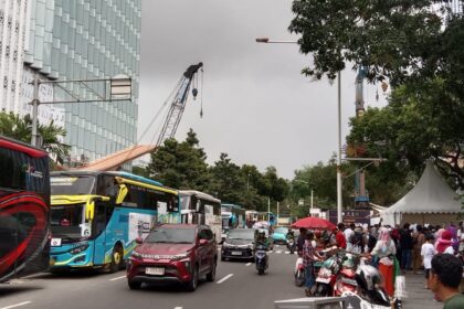 Ilustrasi kendaraan mudik yang dilakukan masyarakat saat libur lebaran 2025.(foto Sofian/ipol.id)