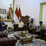 Presiden Republik Indonesia, Prabowo Subianto, menerima kunjungan Utusan Khusus Presiden Palestina, Mahmoud Al-Habbash, di Istana Merdeka, Jakarta, pada Selasa (18/03/2025). Foto: BPMI Setpres