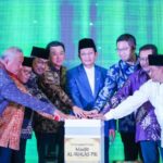 Menag Nasaruddin dan jajaran direksi Agung Sedayu Group meresmikan pembangunan masjid di PIK 2.