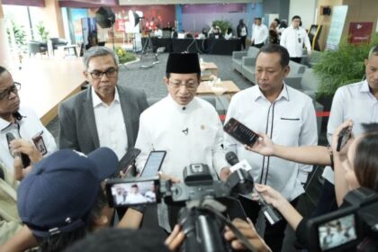 Menteri Agama Nasaruddin Umar mengimbau para pejabat agar tidak menggunakan fasilitas negara untuk kepentingan pribadi.