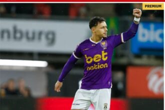 Calon pemain naturalisasi timnas Indonesia, Dean James, saat merayakan gol bersama klub Liga Belanda, Go Ahead Eagles. (DESTENTOR.NL)