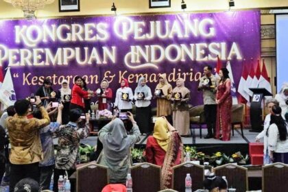 Memperingati Hari Kartini, Kongres Pejuang Perempuan Indonesia (KPPI) digelar di Golden Boutique Hotel, Kemayoran, Jakarta Pusat, pada Jumat (25/4/2025)-Sabtu (26/4). Giat dihadiri lebih dari 500 aktivis perempuan dari berbagai latar belakang dan tokoh-tokoh nasional. Foto: Ist