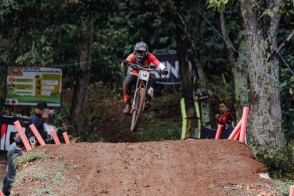 Kompetisi balap sepeda menuruni gunung paling bergengsi, 76 Indonesian Downhill siap mengarungi season 2025. Foto/megapro