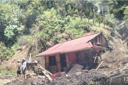 Kondisi lokasi terdampak tanah longsor di Desa Buakayu, Kecamatan Bonggakaradeng, Kabupaten Tana Toraja, Provinsi Sulawesi Selatan, Jumat (18/4/2025). Foto: BPBD Kabupaten Tana Toraja