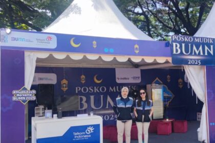 Posko Mudik Telkom di Terminal Sri Tanjung Pelabuhan Ketapang, Banyuwangi. Foto: Telkom Indonesia