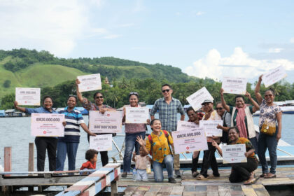 Penyerahan Donasi Hibah EmpowerWomenSentani