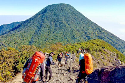 gunung gede pongrango