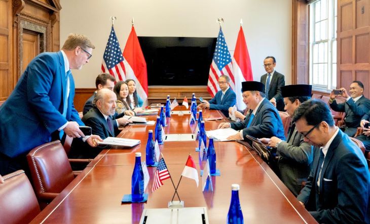 Delegasi RI yang dipimpin oleh Menteri Koordinator Bidang Perekonomian, Airlangga Hartarto, melanjutkan rangkaian pertemuan strategisnya dengan bertemu United States Secretary of Commerce, Howard Lutnick di Washington DC. Foto: Kemenkeu