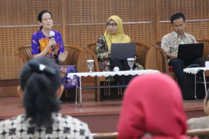 Para peneliti saat mengungkap hasil hasil kolaborasi riset Badan Riset dan Inovasi Nasional (BRIN) bersama American Indonesian Exchange Foundation (AMINEF) yang bertajuk “History of Religious Beliefs in Baliem Valley, Jayawijaya, Papua Highlands”. Foto: BRIN
