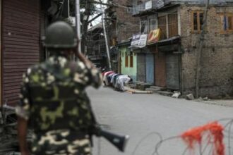 Kelompok bersenjata menembaki turis di Pahalgam, Kashmir, Selasa (22/4), menewaskan sedikitnya 26 orang (Foto: AP)
