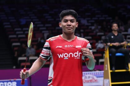 Tunggal putra Moh Zaki Ubaidillah atau Ubed yang membungkus kemenangan atas Nadeem Dalvi: 21-10 dan 21-14 saat Piala Sudirman 2025 antara Indonesia vs rusia.