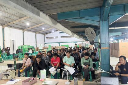 BPJS Ketenagakerjaan Kantor Cabang Jakarta Kelapa Gading menggelar kegiatan sosialisasi dan pendaftaran program Jaminan Sosial Ketenagakerjaan (Jamsostek) yang menyasar para mitra driver Grab. Foto: Ist