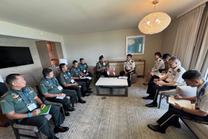 Kepala Staf Angkatan Darat (Kasad) Jenderal TNI Maruli Simanjuntak (kiri depan) saat menghadiri pembukaan Konferensi Pasukan Darat Pasifik (Land Forces Pacific atau LANPAC) 2025. Foto: Dispenad