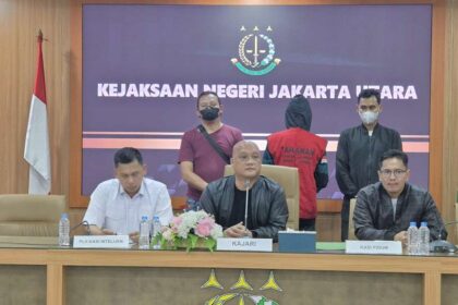 Kepala Kejaksaan Negeri (Kajari) Jakarta Utara, Dandeni Herdiana saat memberikan keterangan kepada wartawan di kantornya, Jakarta Utara. Foto: Seksi Intelijen Kejaksaan Negeri Jakarta Utara
