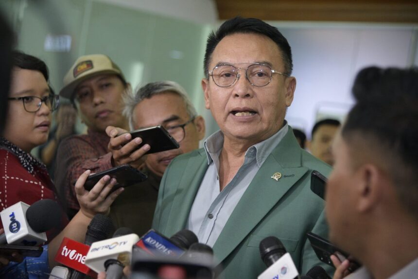 Anggota Komisi I DPR RI, TB Hasanuddin. Foto:
