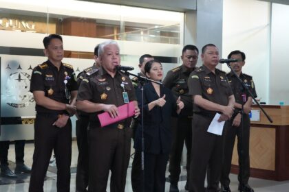 Kaluspenkum Kejaksaan Agung Harli Siregar saat memberikan keterangan kepada awak media di kompleks Kejaksaan Agung, Jakarta. Foto: Yudha Krastawan/ipol.id