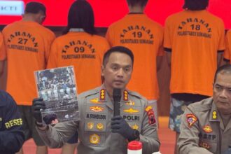 Polisi tetapkan 6 orang sebagai tersangka dalam aksi may day rusuh di Semarang. Foto: Humas Polri