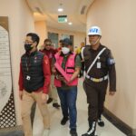 Tersangka MAM saat hendak ditahan oleh tim penyidik pidana khusus Kejaksaan Agung. Foto: Direktorat Penyidikan pada Jaksa Agung Muda Pidana Khusus Kejaksaan Agung