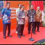 Gubernur DKI Jakarta, Pramono Anung, didampingi Wakil Gubernur DKI Jakarta, Rano Karno, Wali Kota Jakarta Selatan, M Anwar, dan Kepala Dinas Perumahan DKI Jakarta, Kelik Indriyanto saat meresmikan Rusunawa Jagakarsa di Jalan Margasatwa Raya, No. 5, Jagakarsa, Jakarta Selatan, Kamis (8/5/2025). Foto: Ist