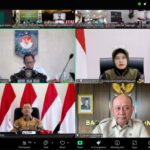 Menteri Dalam Negeri (Mendagri), Muhammad Tito Karnavian dalam Rapat Koordinasi Percepatan Realisasi Anggaran Pendapatan dan Belanja Daerah (APBD) Tahun 2025 yang berlangsung secara virtual dari Kantor Pusat Kementerian Dalam Negeri (Kemendagri), Jakarta, Kamis (8/5/2025). Foto: Puspen Kemendagri