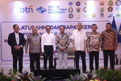 Mendagri Muhammad Tito Karnavian dalam acara Silaturahmi dan Rapat Kerja Forum Majelis Wali Amanat (MWA) PTN-BH 2025 di Ballroom Hotel Tentrem, Semarang, Jawa Tengah, Jumat (9/5/2025). Foto: Puspen Kemendagri