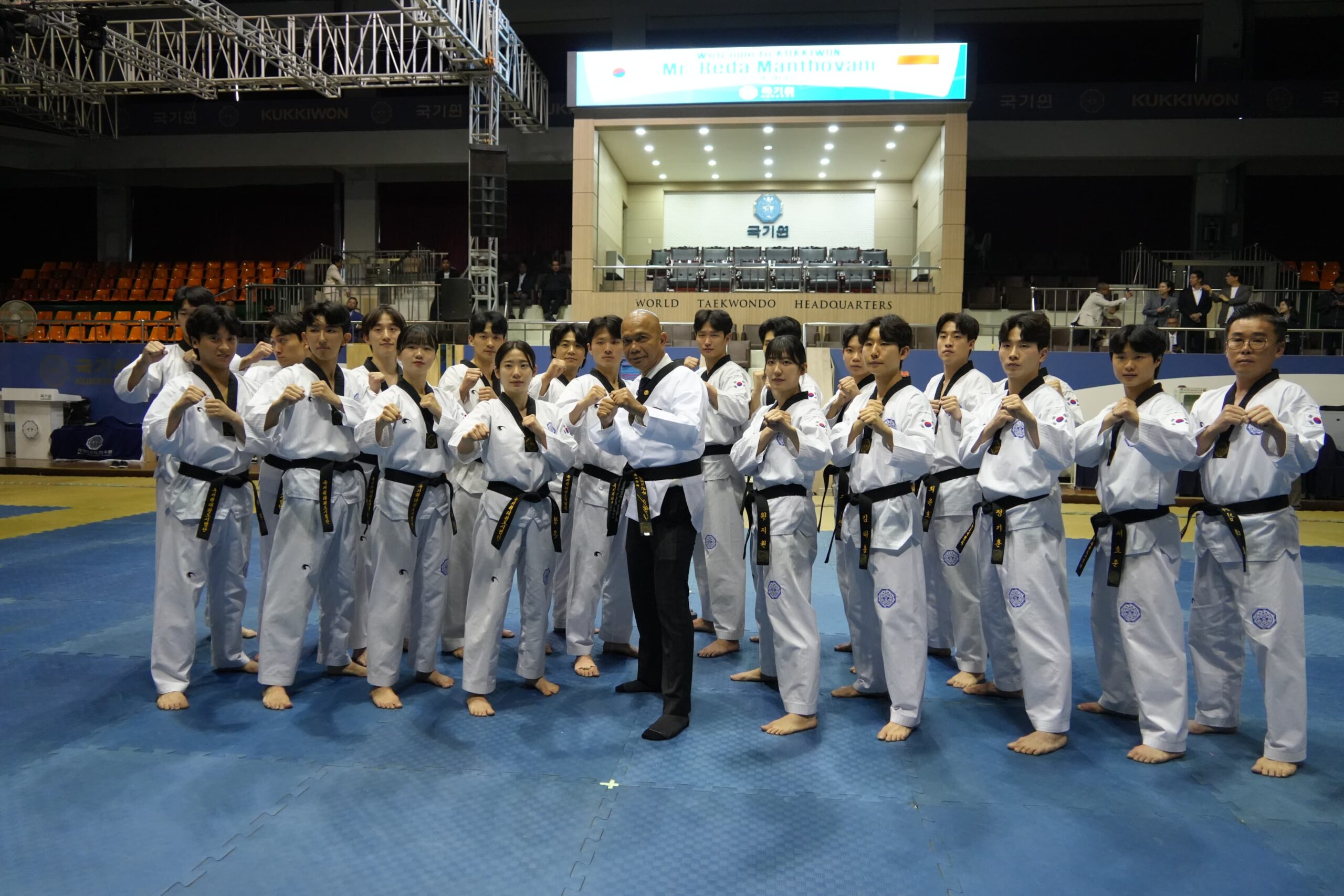 Jaksa Agung Muda Intelijen (JAM-Intel) Kejaksaan Agung RI, Prof. Dr. Reda Manthovani, S.H., LL.M., mendapat anugerah Gelar Kehormatan Grand Master Taekwondo (The Honorary 6th Dan) dari Kukkiwon, Markas Taekwondo Dunia.