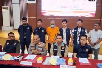 Polres Metro Bekasi berhasil mengungkap praktik pemalsuan air galon bermerek Le Minerale yang dilakukan oknum depot air isi ulang di wilayah Kabupaten Bekasi. Foto: Tangkap layar IG @bekasi.terkini