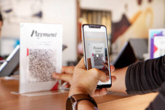 Ilustrasi, QRIS akan bisa dipakai di Jepang dan China. Foto: Istock @ibenk.88