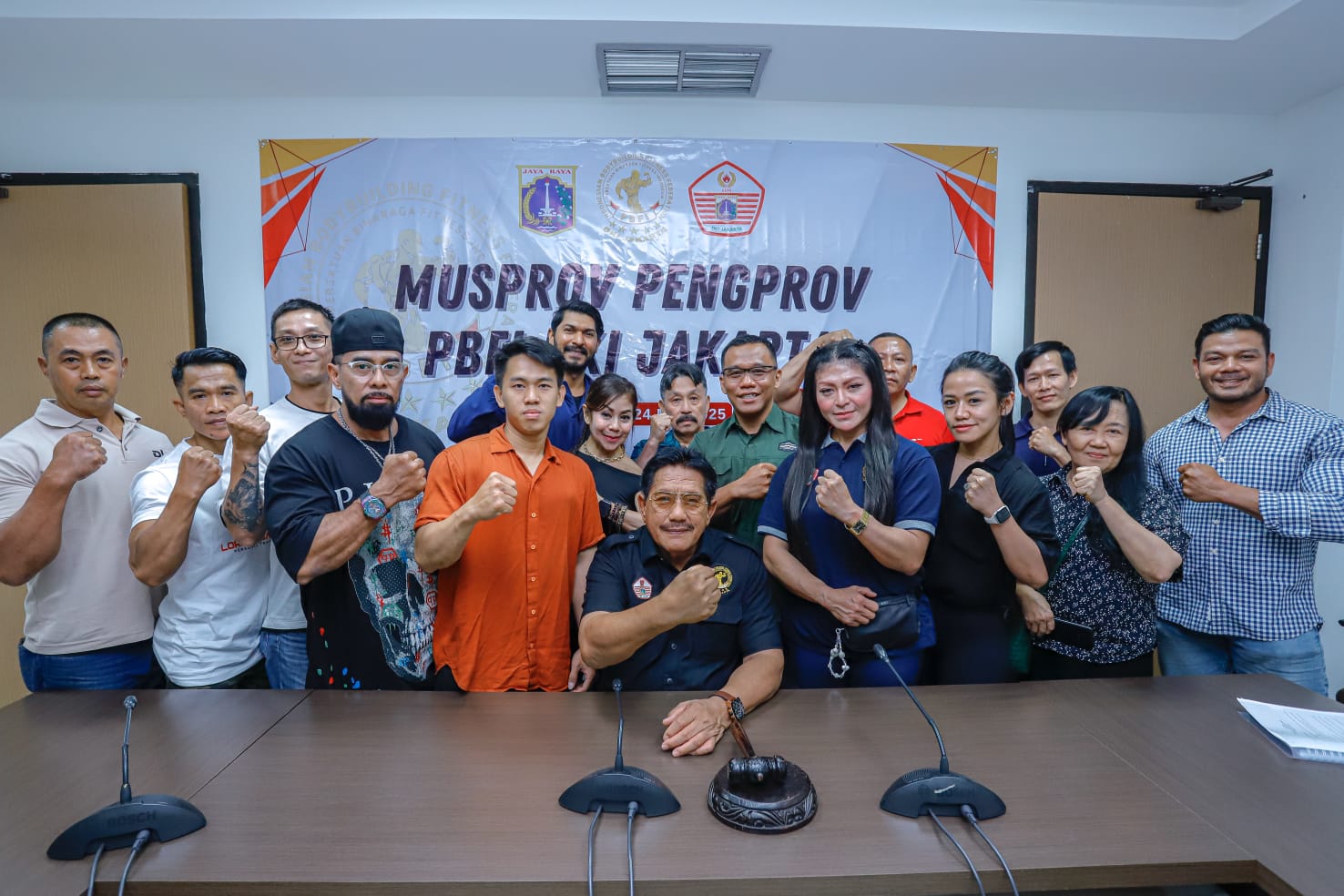 Estepanus Tengko kembali  terpilih dalam Musyawarah Provinsi (Musprov) PBFI DKI Jakarta yang digelar di Lantai 4, Gedung KONI DKI Jakarta pada Sabtu, 24 Mei 2025. 