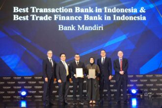 Bank Mandiri menyabet dua penghargaan bergengsi sebagai Best Transaction Bank in Indonesia dan Best Trade Finance Bank in Indonesia dari ajang The Asian Banker (TAB) Global Transaction Finance Awards 2025. Foto: Bank Mandiri